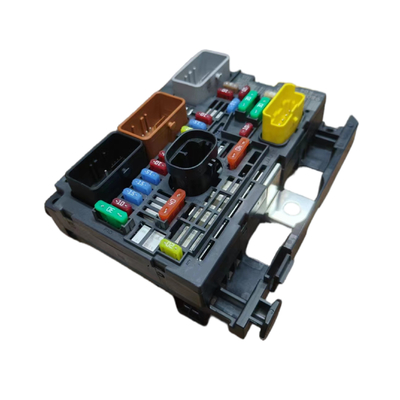 Car Engine Fuse Box R04 BSM=R05=R20 for Peugeot Citroen OE 9807028780
