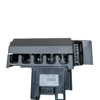 Auto Parts Battery Manager for Peugeot 3008 308CC 308SW RCZ Citroen C4 Picasso OE ZQ92603880 6500GR